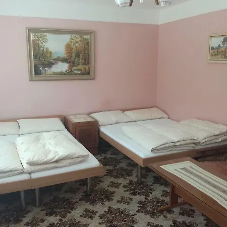 Hétvégi ház Ubytovani Pod Lanovkou *