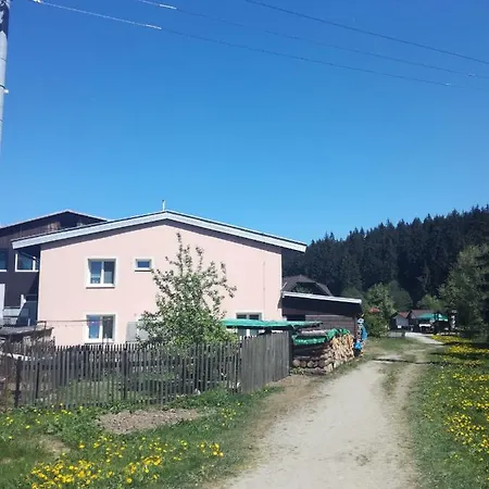 Hétvégi ház Ubytovani Pod Lanovkou Bílá